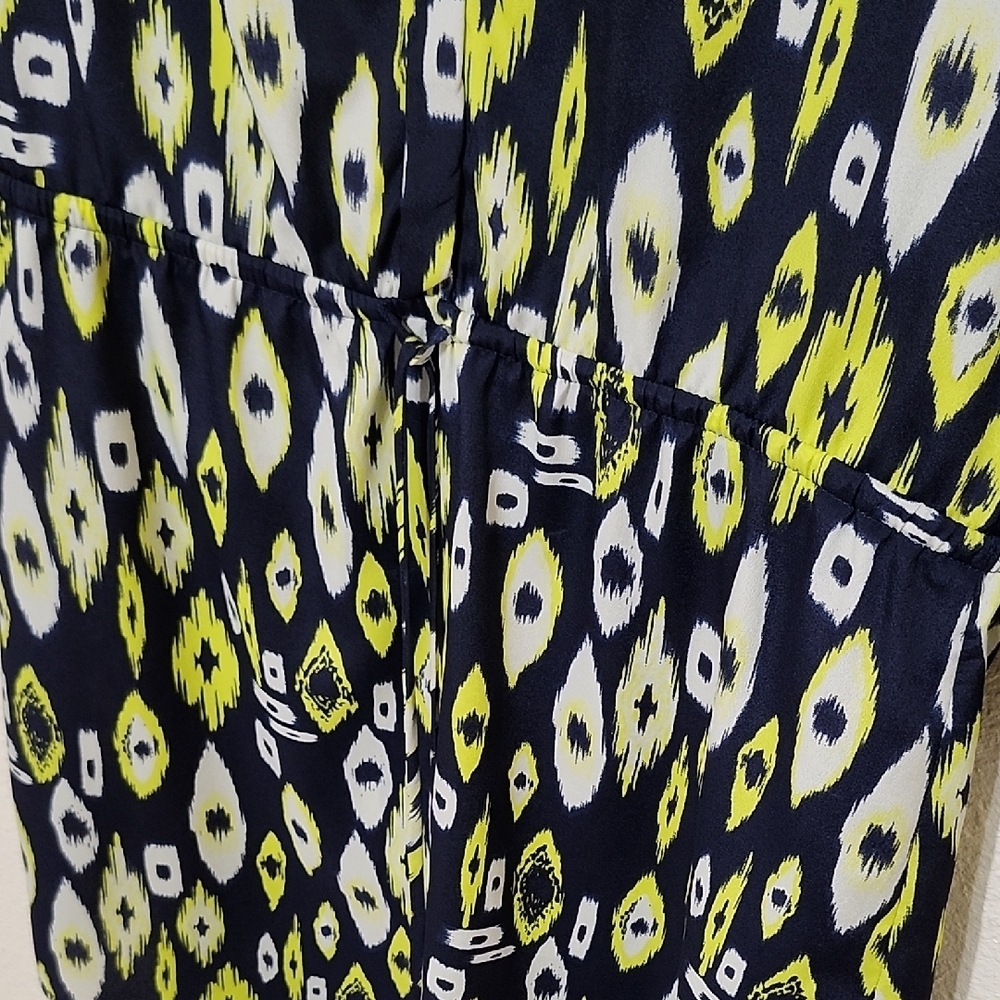 Aqua Yellow and Blue Mini Dress with Graphic Relaxed Style - Picture 5 of 10